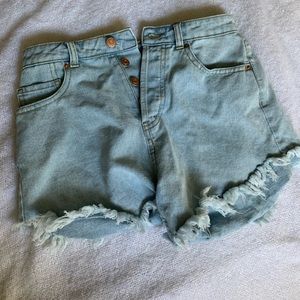 High wasted shorts
